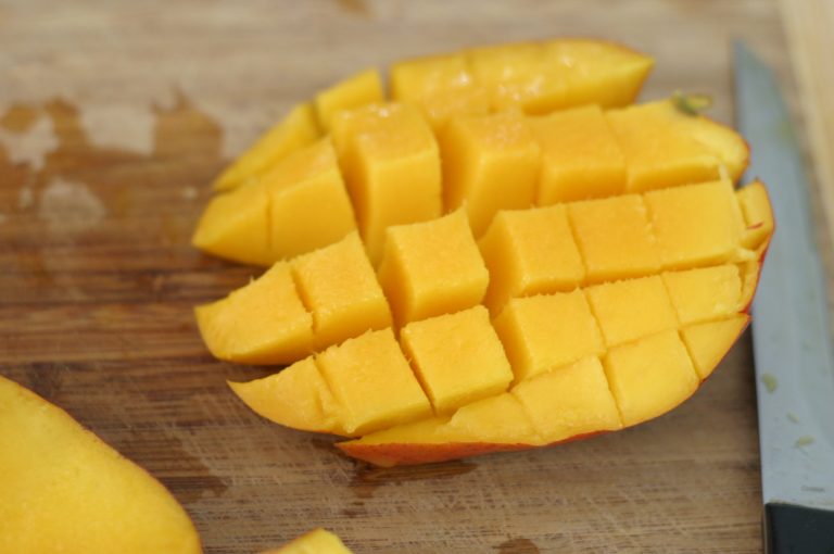Easy Mango Mousse #dairyfree #glutenfree #vegan #yum #paleo – Cauldrons ...